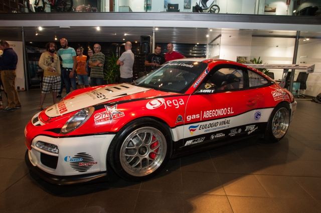 019 presentacin porsche 2010 ares racing 059